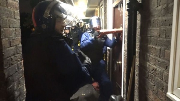 
                              Police raid homes of drug dealers in the capital after surge in violent crime
                      