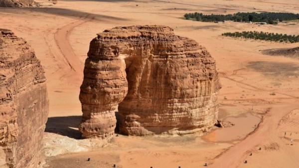 Saudi Arabia to open its doors to foreign tourists for the first time
Saudi Arabia to open its doors to foreign tourists for the first time