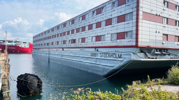 Arrival of first asylum seekers on Bibby Stockholm barge delayed