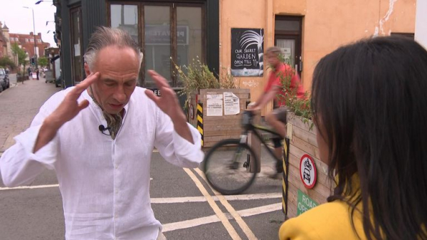 Rishi Sunak orders review of low traffic neighbourhoods and says he's on the side of motorists