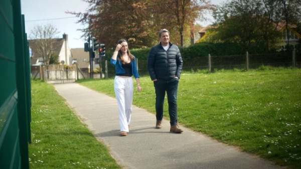 Teen describes why she left 'hellhole' school to learn online - as country could face education shake-up Teen describes why she left 'hellhole' school to learn online - as country could face education shake-up